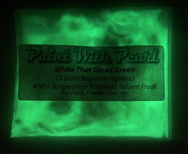 White to Green Glow In The Dark Paint - Chameleon Pearls
